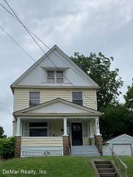 2810 Julian St - Youngstown, OH