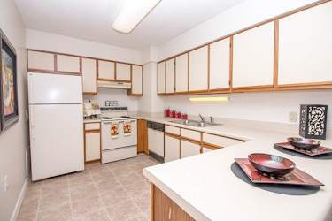 River Park Tower Apartment Homes - Newport News, VA