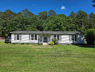 2819 Hines Rd - Winterville, NC