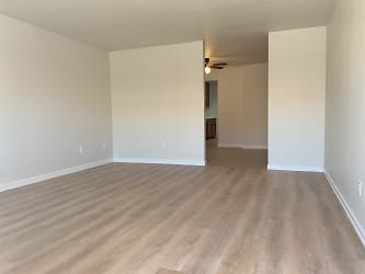 280 W Clover Rd unit 280-D - Tracy, CA