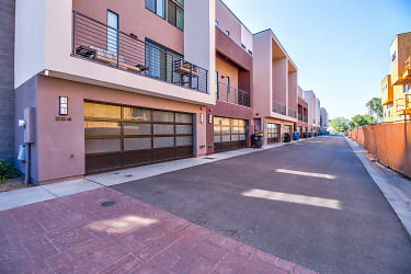 Roosevelt Luxury Townhomes Apartments - Tempe, AZ