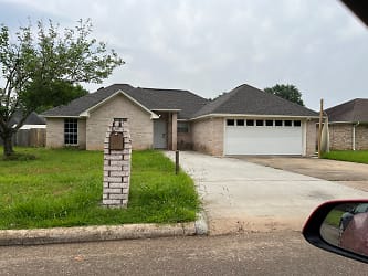 12 Lacey Dr - Hooks, TX