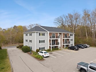 1 Chapel Hill Dr #10 - Plymouth, MA