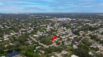 2076 Burnice Dr - Clearwater, FL