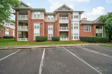 Providence Park Apartments - Charlotte, NC