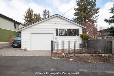 1363 NW Ithaca Ave - Bend, OR