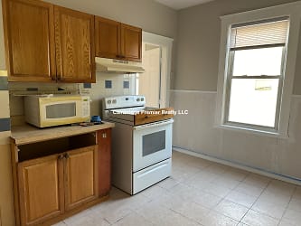 7 Pearl St unit 2 - Somerville, MA