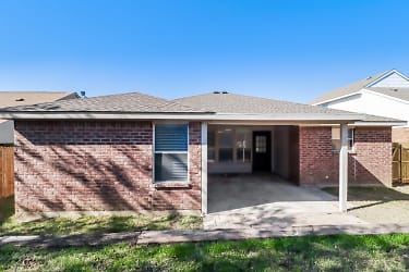 2709 Brea Canyon Rd - Fort Worth, TX