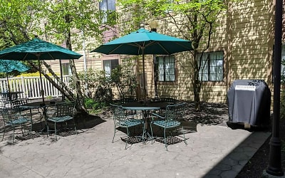 Furnished Studio - Lancaster County Apartments - Mountville, PA