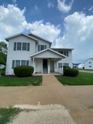 206 Stonewall Ct - Nappanee, IN