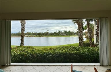 8831 W Forest Ln #102 - Fort Myers, FL