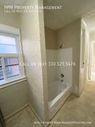 15000 Euclid Ave unit 2 Bedrooms 1 - East Cleveland, OH