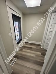 717 W 3rd St - undefined, undefined