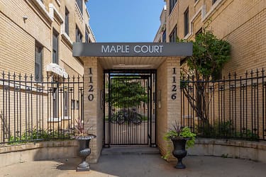 Maple Court Apartments - Chicago, IL
