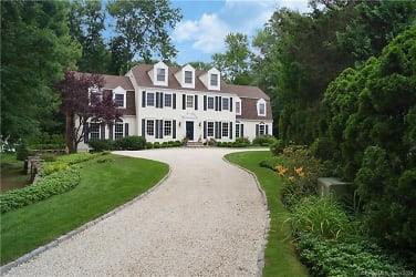 54 Scofield Ln - New Canaan, CT