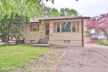 3116 S Lake Ave - Sioux Falls, SD