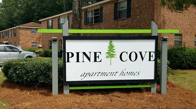 906 W Pine St unit A-D - Hinesville, GA