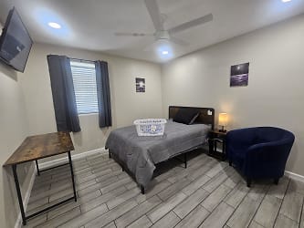 Room For Rent - Cove, TX