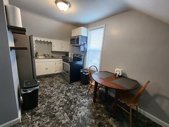 511 7th St NW unit 2 - Rochester, MN
