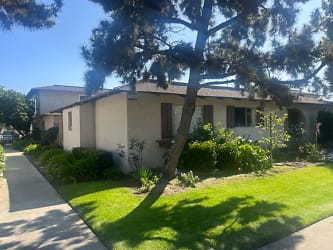316-326 W. La Veta Apartments - Orange, CA