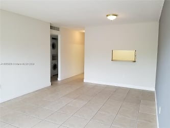 4800 NW 79th Ave #304 - Doral, FL