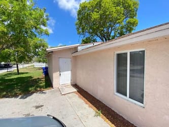 141 NW 10th St unit # B - Pompano Beach, FL