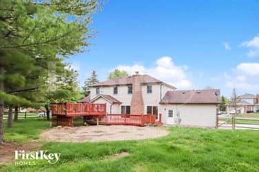 7418 Chateauguay Dr - Hamilton, OH
