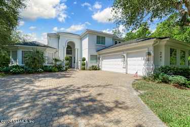 241 Port Charlotte Dr - Ponte Vedra Beach, FL