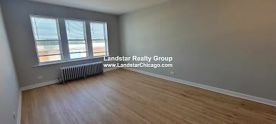 3922 N Milwaukee Ave unit 3 - Chicago, IL