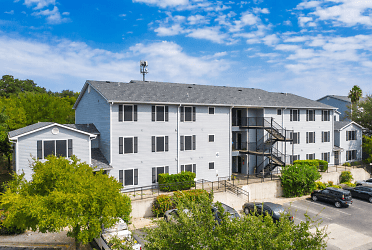 Douglas Landing Apartments - Austin, TX