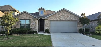 2103 Silsbee Ct - Forney, TX