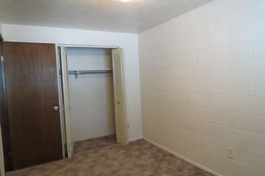 125 Monroe Ave unit F - Green River, WY