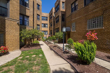 3731 N Kimball Ave unit 3731E-2N - Chicago, IL