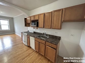 4404 N Rockwell St unit 2 - Chicago, IL