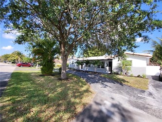 3805 NW 78th Terrace - Coral Springs, FL