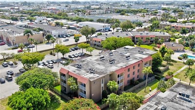5102 NW 79th Ave #206 - Doral, FL