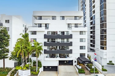 10636 Wilshire - Luxury Doorman Building Apartments - Los Angeles, CA