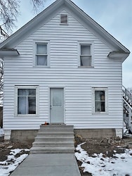 216 W 7th Ave - Mitchell, SD
