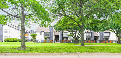 Knowlton Apartment Homes - Mesquite, TX