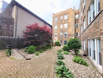 2598 N Kimball Ave unit P603 - Chicago, IL
