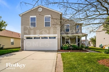 8843 Browns Valley Ln - Indianapolis, IN