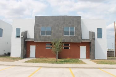2235 Basswood #4 - Eagle Pass, TX