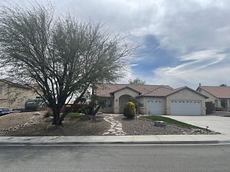 12721 Sweetwater Cir - Victorville, CA