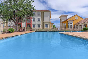 Costa Mirada Apartments - San Antonio, TX
