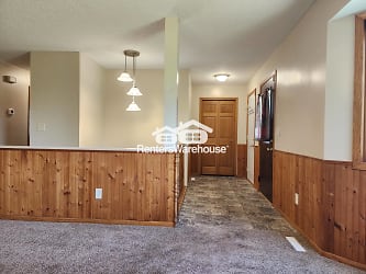 810 11th St SW - undefined, undefined
