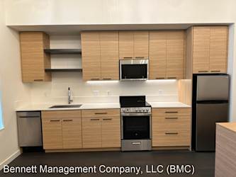 Ferry Street Manor ! 1030 Ferry Street Apartments - Eugene, OR