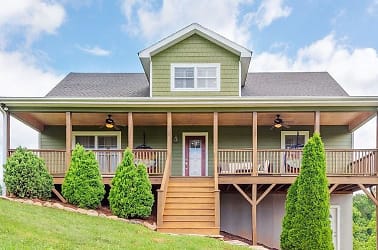 216 Reilly Dr - Leicester, NC