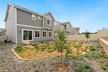 3626 Candlewood Dr - Johnstown, CO