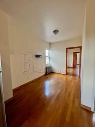 43-08 25th Ave unit 3R - Queens, NY