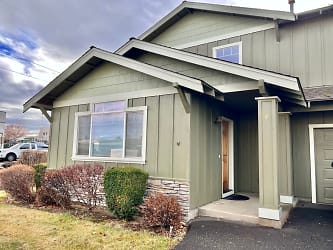 63345 NW Britta St - Bend, OR